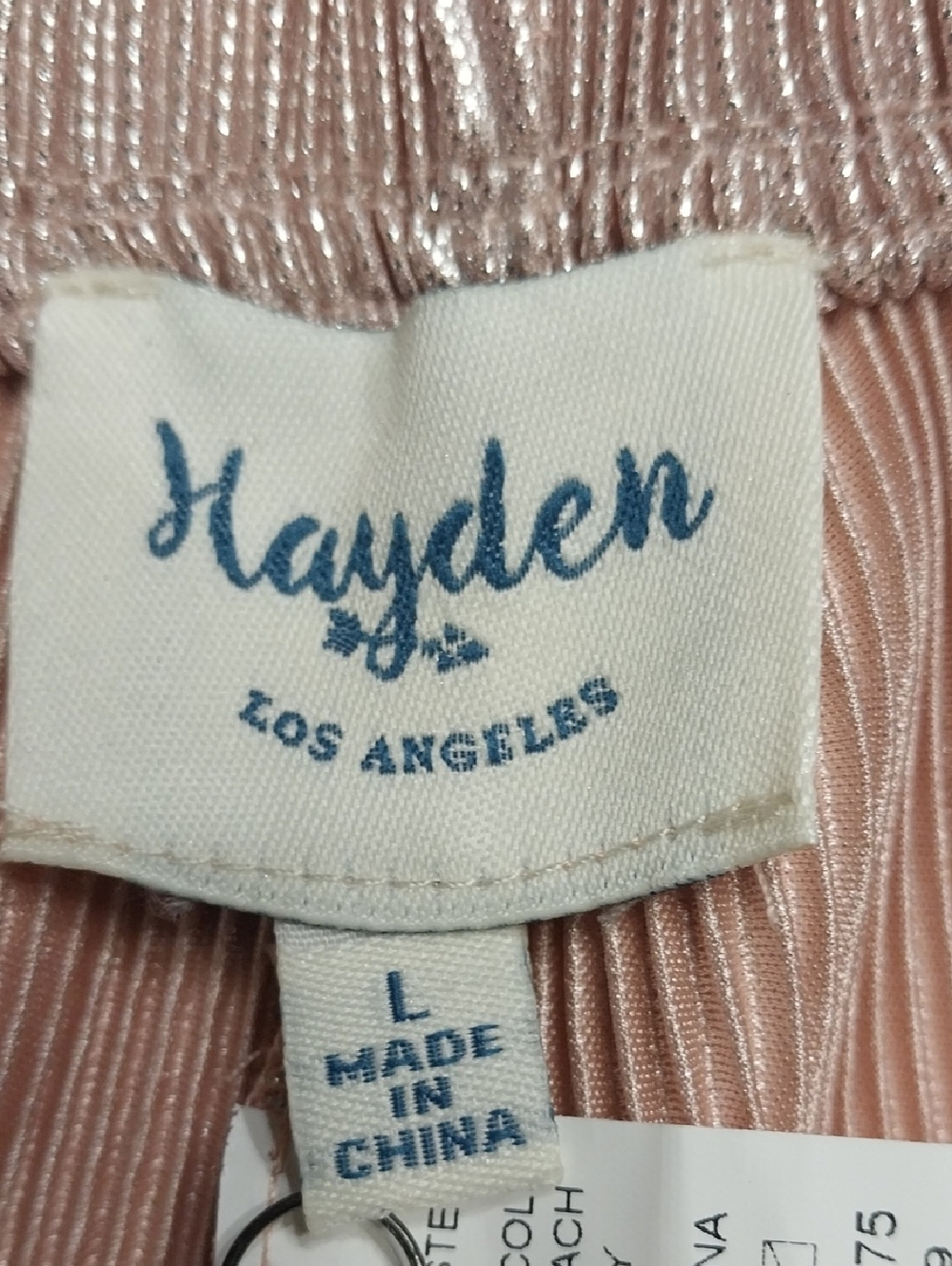 Hayden LA NWT Women's Size Large Plisse Pleated Metallic Rose Gold Shorts Fairy - Picture 3 of 7